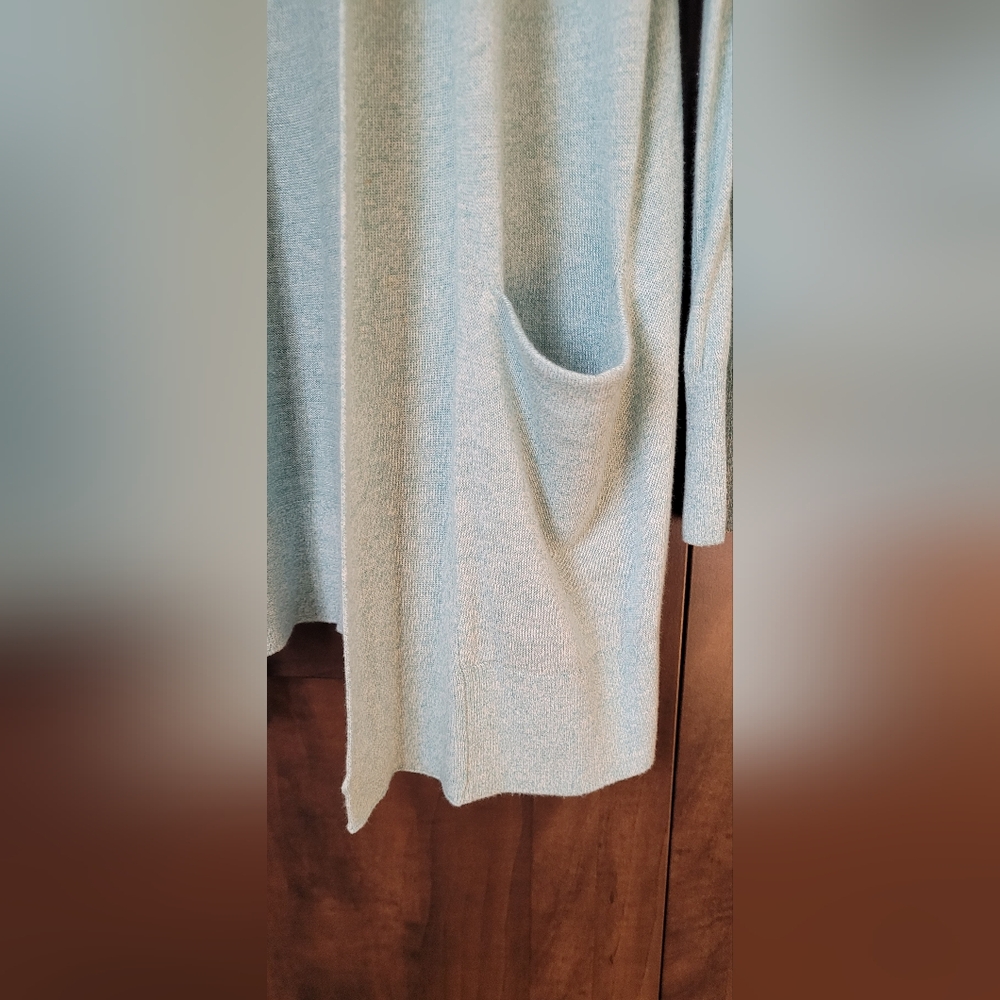 Cardigan - Picture 4 of 4